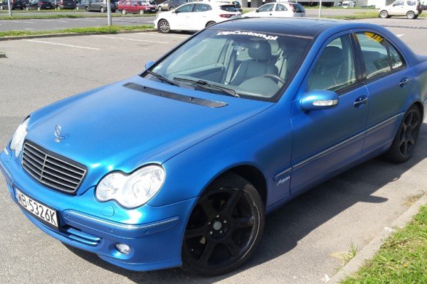 Mercedes w203 Plasti Dip World Rally Blue 3