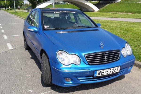 Mercedes w203 Plasti Dip World Rally Blue 2